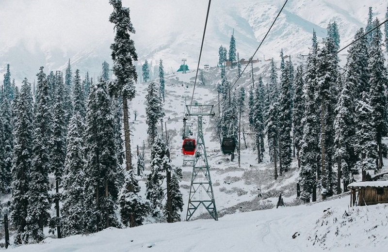 5N 6D Magical Kashmir Tour Package