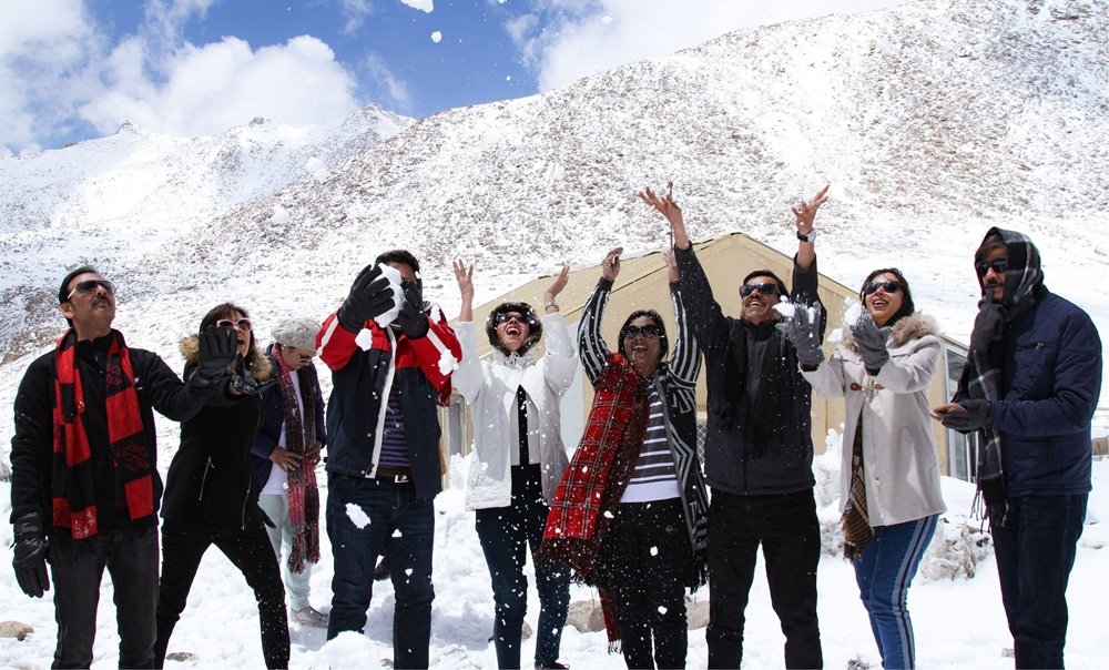 5 Nights  6 Days Leh Ladakh Tour Package | Nubra Valley & Pangong Lake