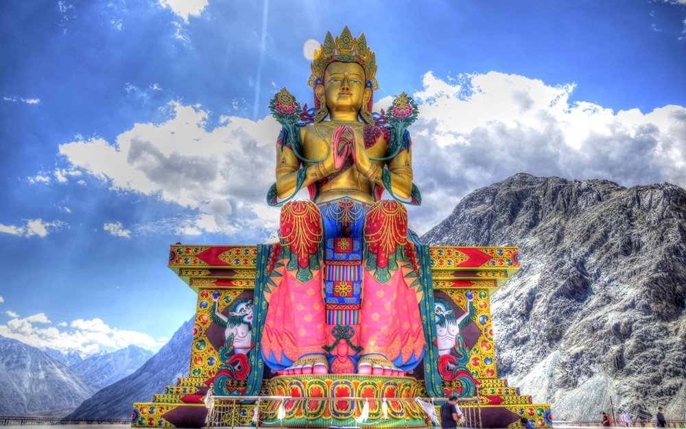 Leh With Nubra & Pangong Group Tour Package 5 Nights and 6 Days