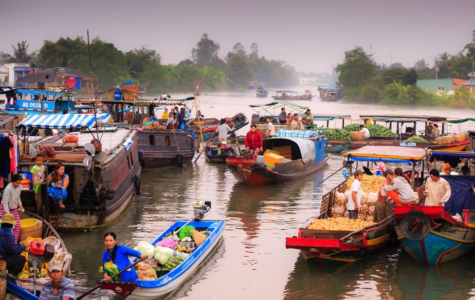 Vietnam Friends Tour Package