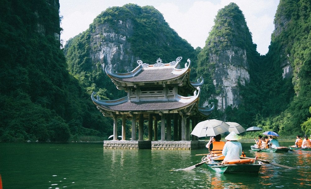 Vietnam Honeymoon Tour Package with Complimentary Candlelight Dinner